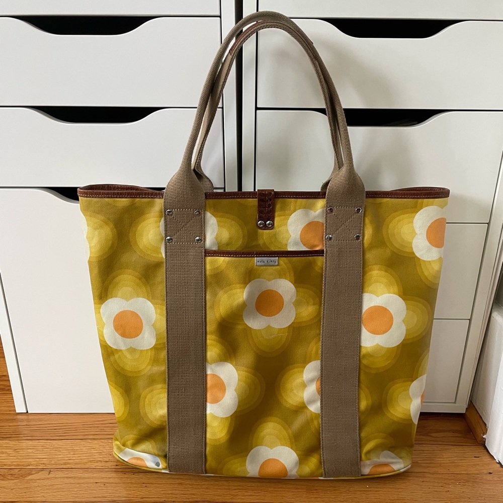 *Price is Firm* GUC Orla Kiely Coated Canvas Large Tote